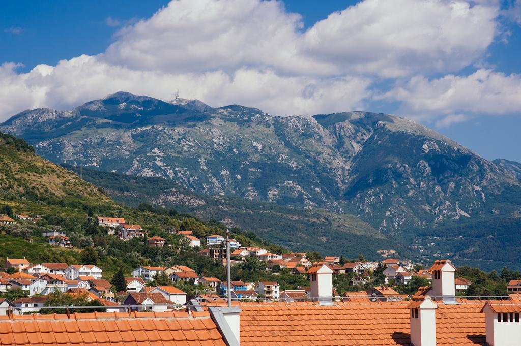 Apartment Dv Magnolia Τίβατ Δωμάτιο φωτογραφία